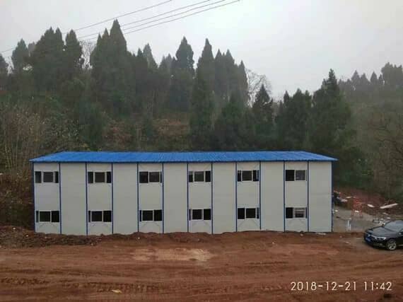 活动房也能变别墅还带游泳池